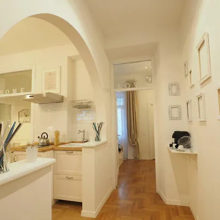 Open Space Borgo Pio *